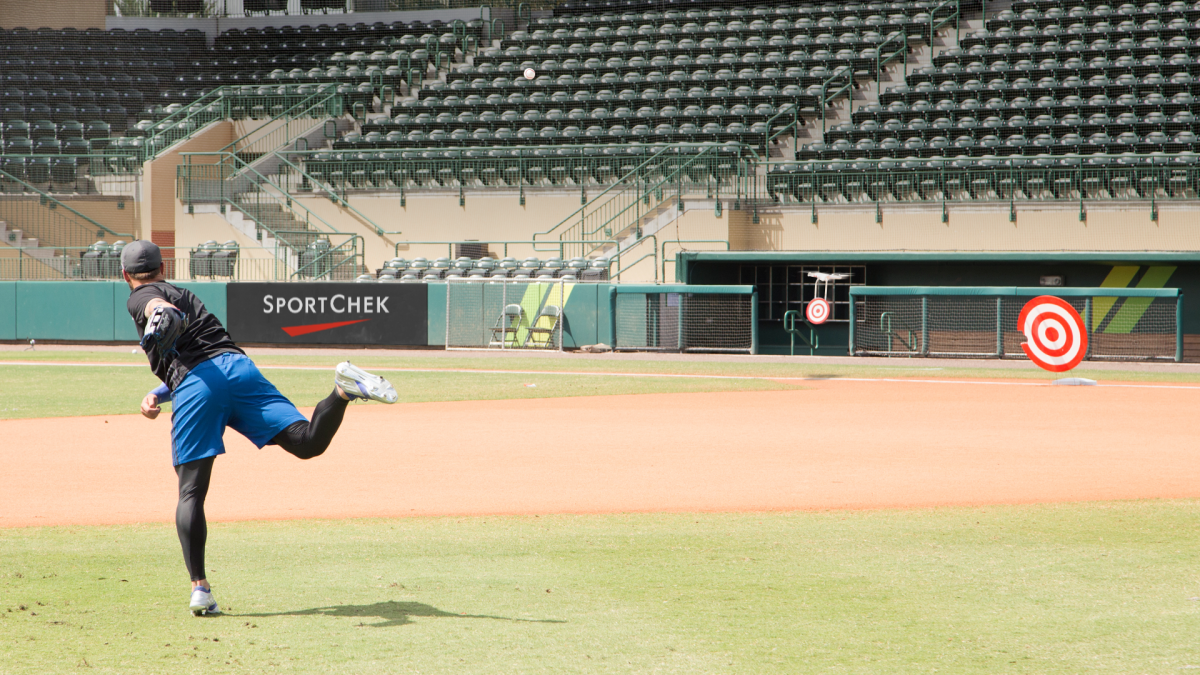 Munenori Kawasaki Says He Misses Toronto, Poutine, Beer and Bautista