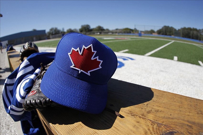 Your First Look at Blue Jays Pitchers and Catchers Blue Jay Hunter